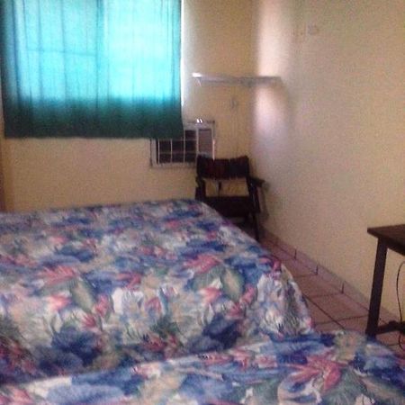 Hotel Atenas マサトラン 部屋 写真